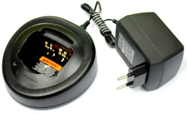Charger Motorola PMTN4025.