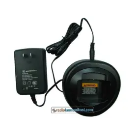 Desktop charger Motorola PMTN4088 untuk handy talky Motorola GP2000.