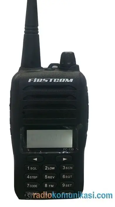 Firstcom FC-139 - Rakomindo HT VHF Firstcom FC-139.