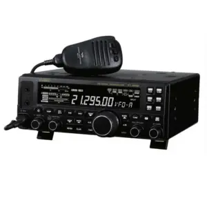 Radio SSB Yaesu FT-450D.