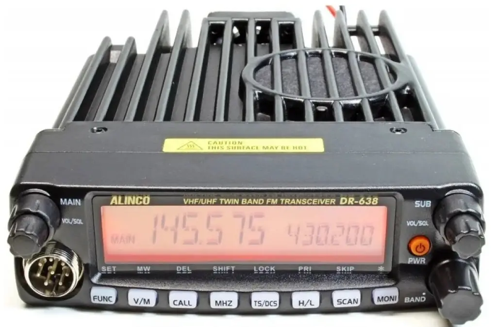 Alinco DR-638 - Rakomindo Radio rig dual band Alinco DR-638.