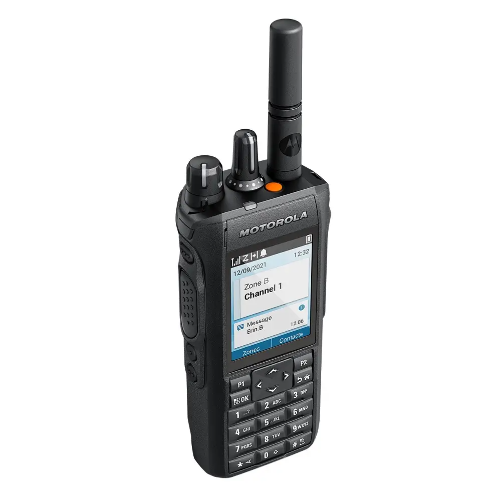 Motorola R7 - Rakomindo Tampak samping handy talky digital Motorola R7.