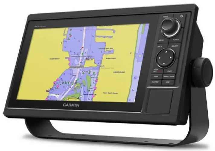 Radar kapal ikan atau fish finder Garmin Aquamap 1022XS.