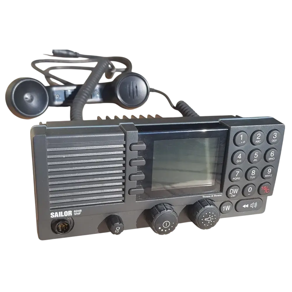 Sailor 6248 - Rakomindo Sailor 6248, radio marine VHF kapal dengan power output 25 watt.